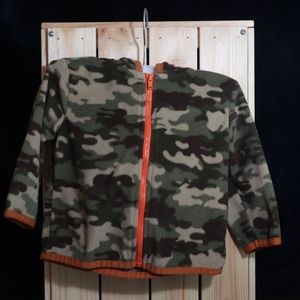Fleece Camo jacket SIZE 12 MONTHS